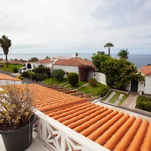 chalet-adosado-con-terraza-y-azotea.in-canary-islands.com/